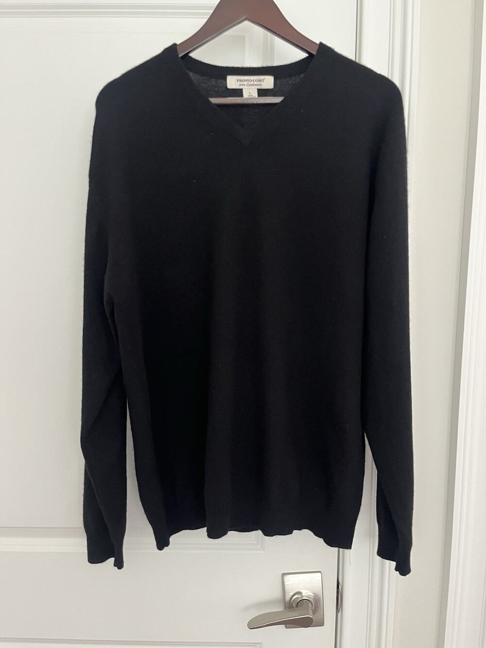 pronto uomo men 100% cashmere v neck sweater  sz L black